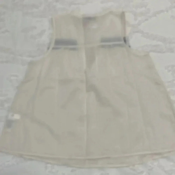 Banana Republic Embroidered Top - Picture 8 of 16